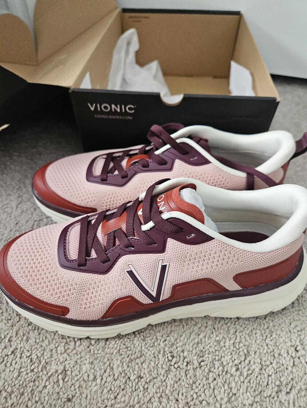 New In Box VIONIC $195 Walk Max Lace Up Sneaker CRYSTAL ROSE SYRAH Size 10